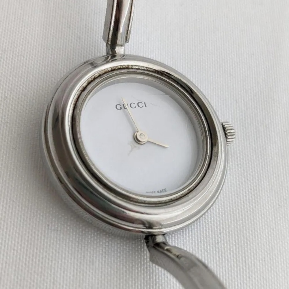 GUCCI Silver Italian Luxury Bracelet Watch with Bezels for changing - Picture 9 of 11